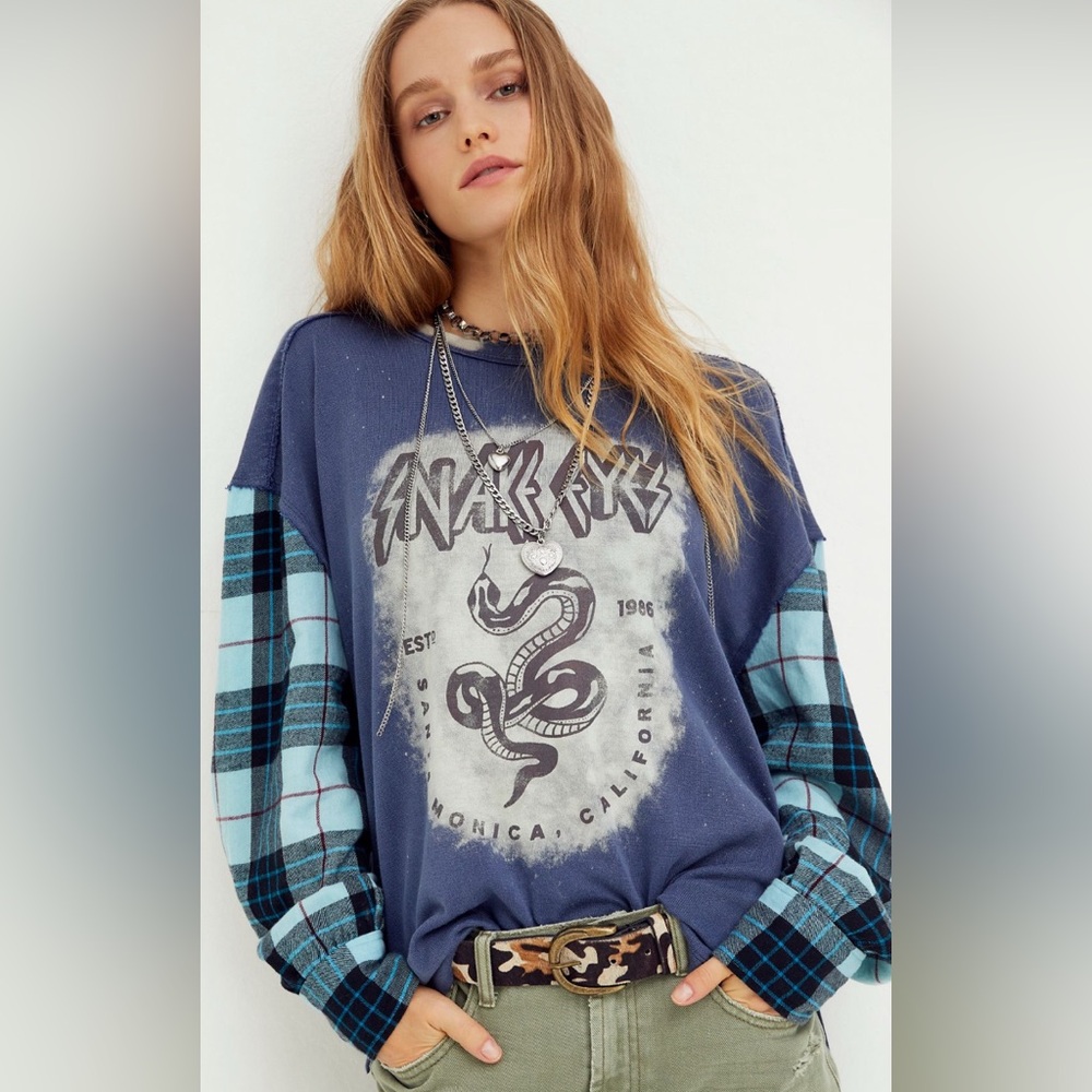 NWT Free People We The Free Taylor Graphic Long Sleeve Tee with Plaid Sleeves